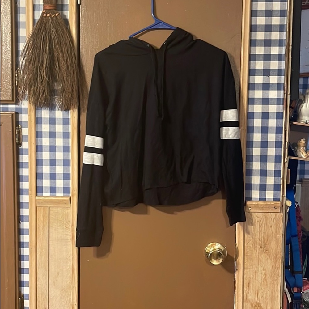 Crop top with hood